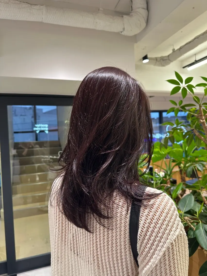 カラー レッドカラー 切りっぱなし/髪質 改善矯正/さやか🫧のヘアスタイル