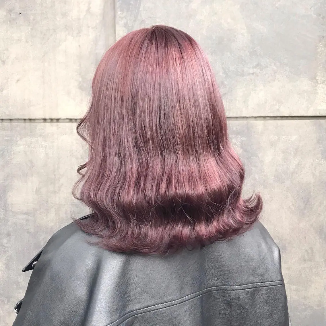 ミディアム カラー ブリーチ グレージュ ラベンダーカラー ラベンダーグレージュ ラベンダーグレー K-POP好き美容師 🇰🇷Kai.Yのヘアスタイル