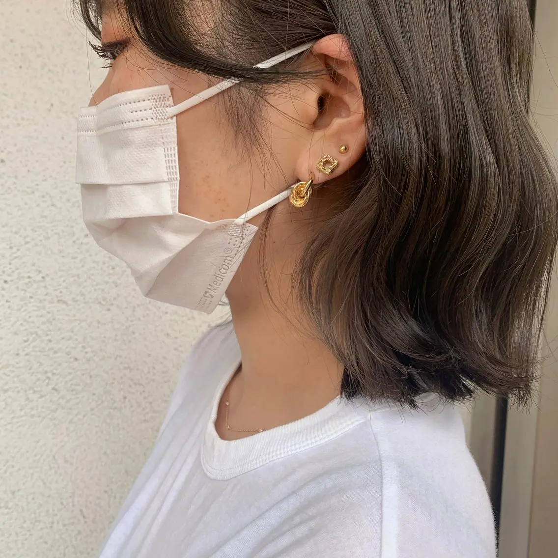 ミディアム カラー イヤリングカラー グレージュ 韓国🇰🇷髪質改善 Chisaki치사키のヘアスタイル