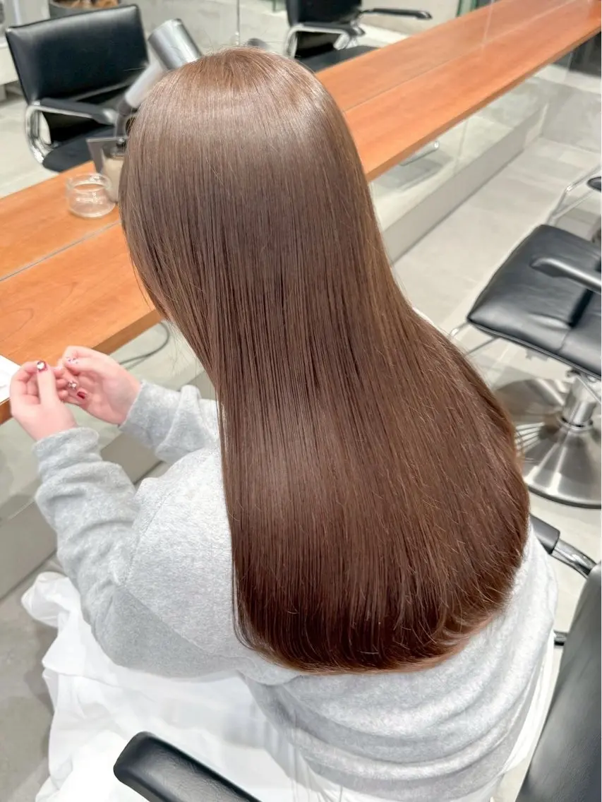 ロング ヘアカラー 井上 陽向のヘアスタイル