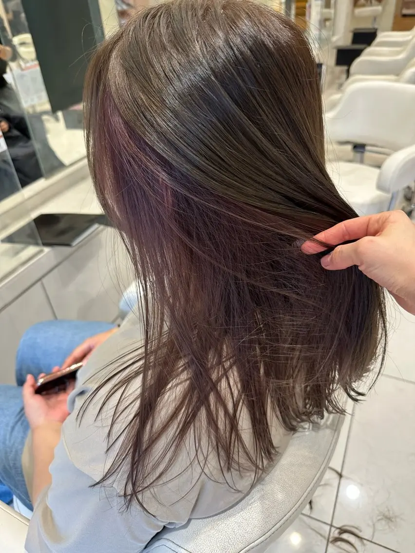 カラー ベージュカラー ラベンダーカラー オリーブベージュ ピンクカラー ピンクラベンダー 艶髪/ブリーチなし Wカラー🌺yuiのヘアスタイル