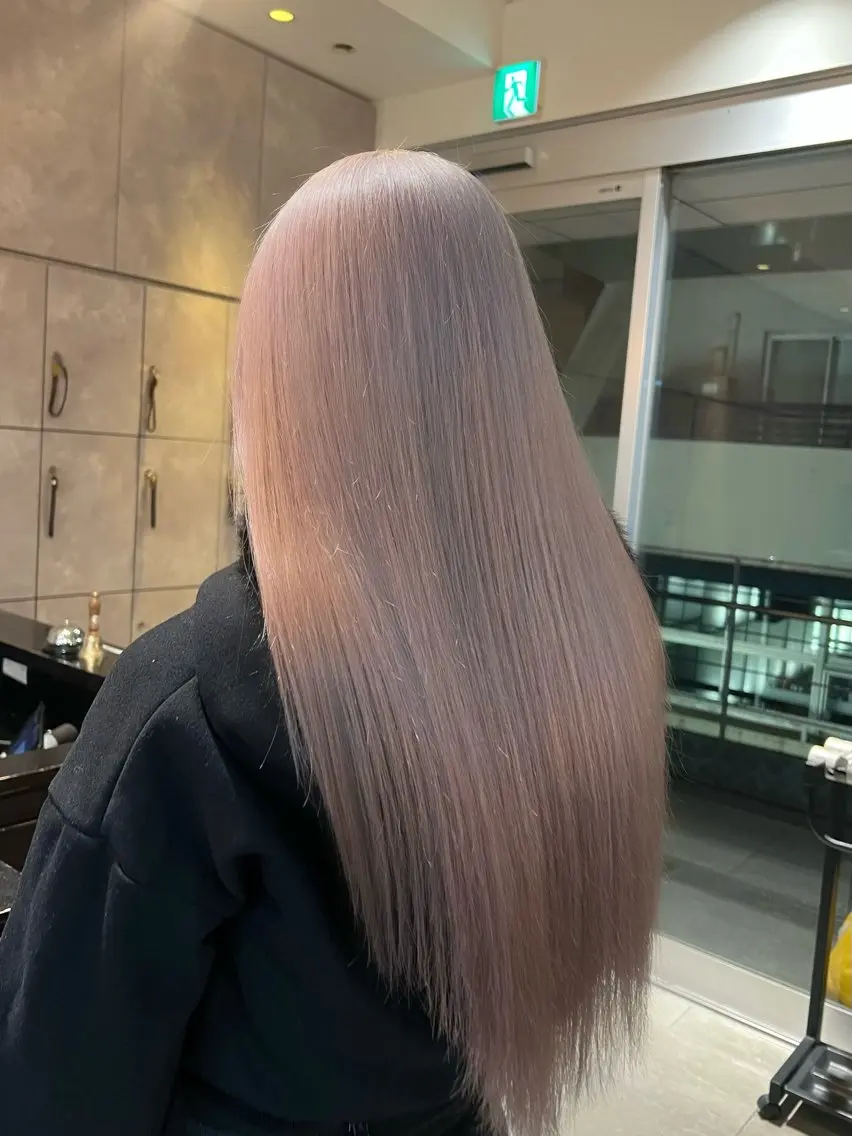 ロング カラー 🎀ハイトーン・艶 カラー HANA🎀のヘアスタイル