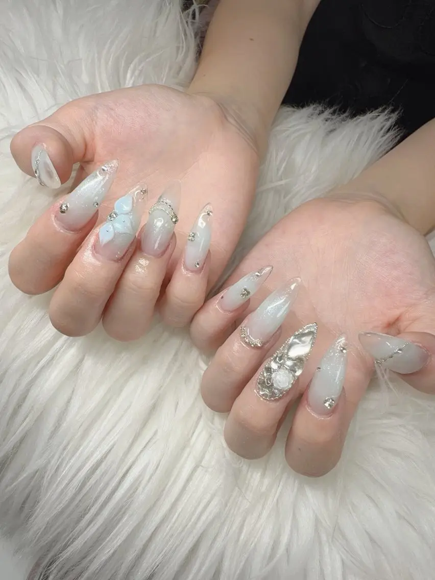 ネイル Lee Nailsのネイルデザイン