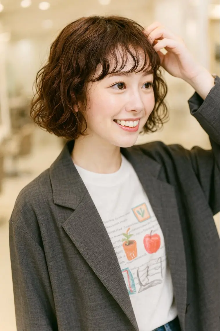 パーマ 中野 茉莉のヘアスタイル