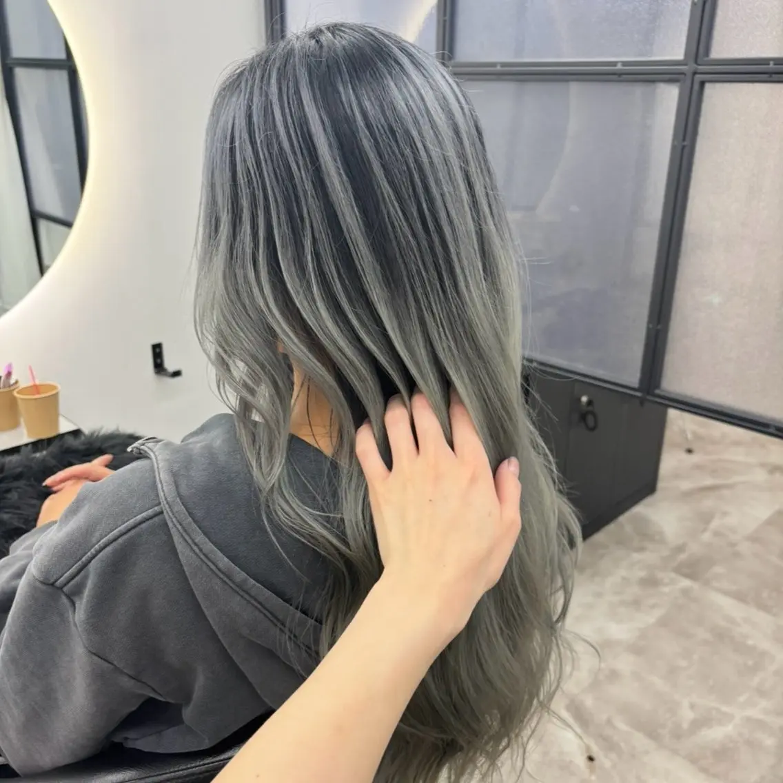 ロング カラー ヘアカラー Ren. 🦋デザインカラーのヘアスタイル