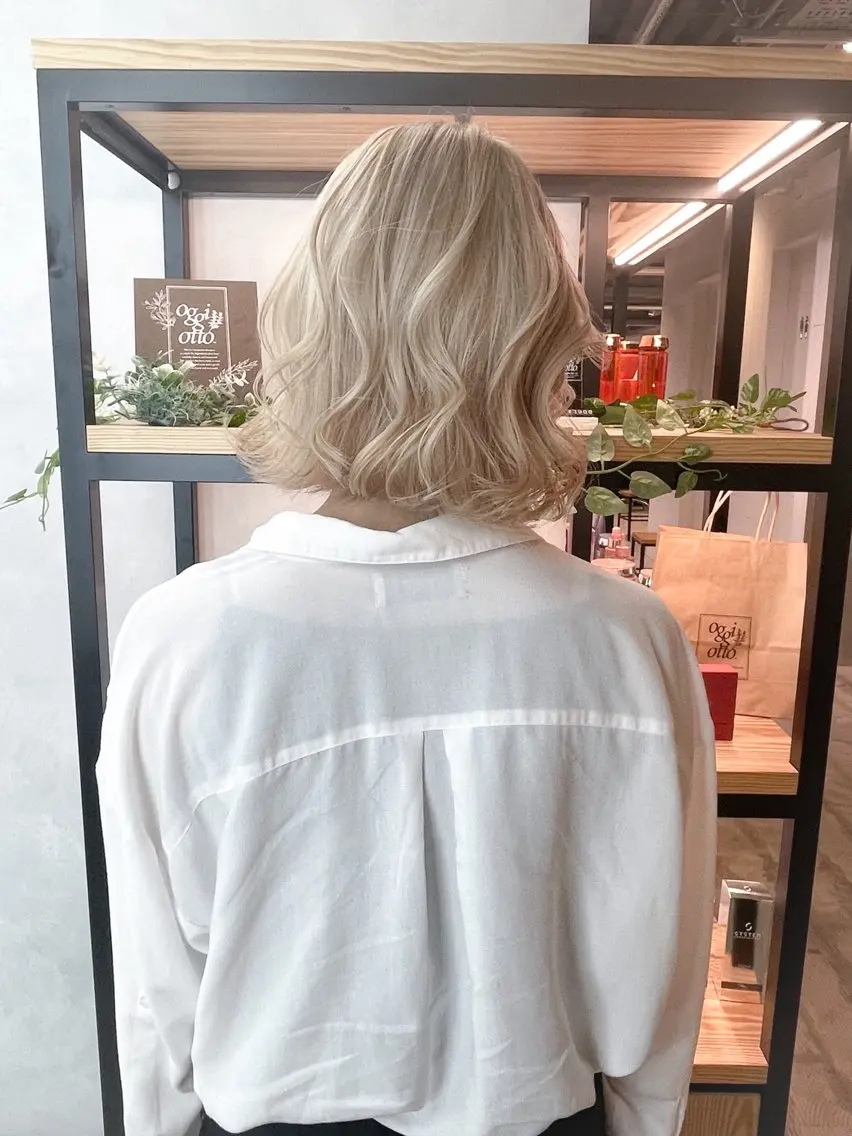 ショート カラー 透明感🎀艶髪 💞まいか🎶のヘアスタイル