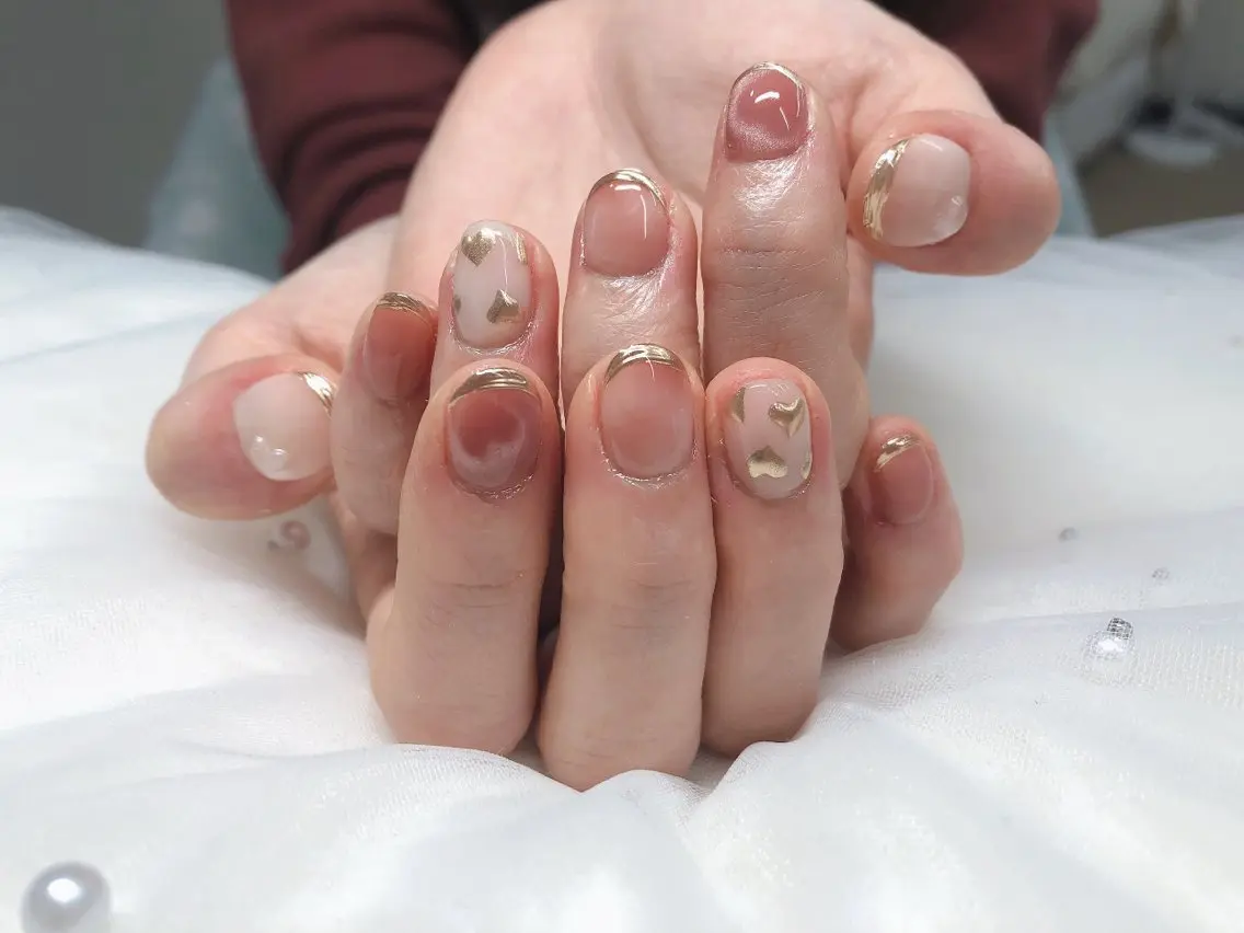ネイル ハンドネイル RUBYネイルサロン 9Caratsのネイルデザイン