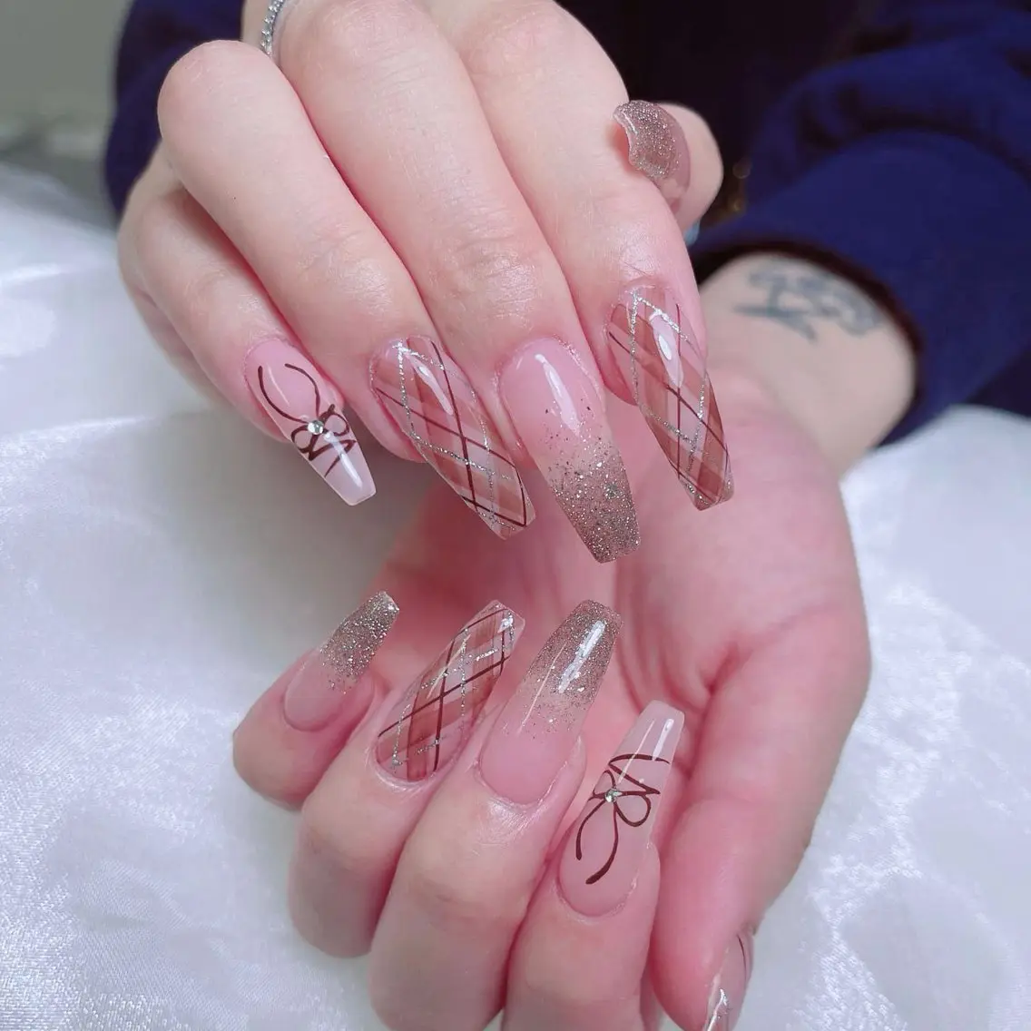ネイル 成人式 ジェルネイル ネイルチップ ハンドネイル MoMoA Nail ネイル長さ出し専門店のネイルデザイン