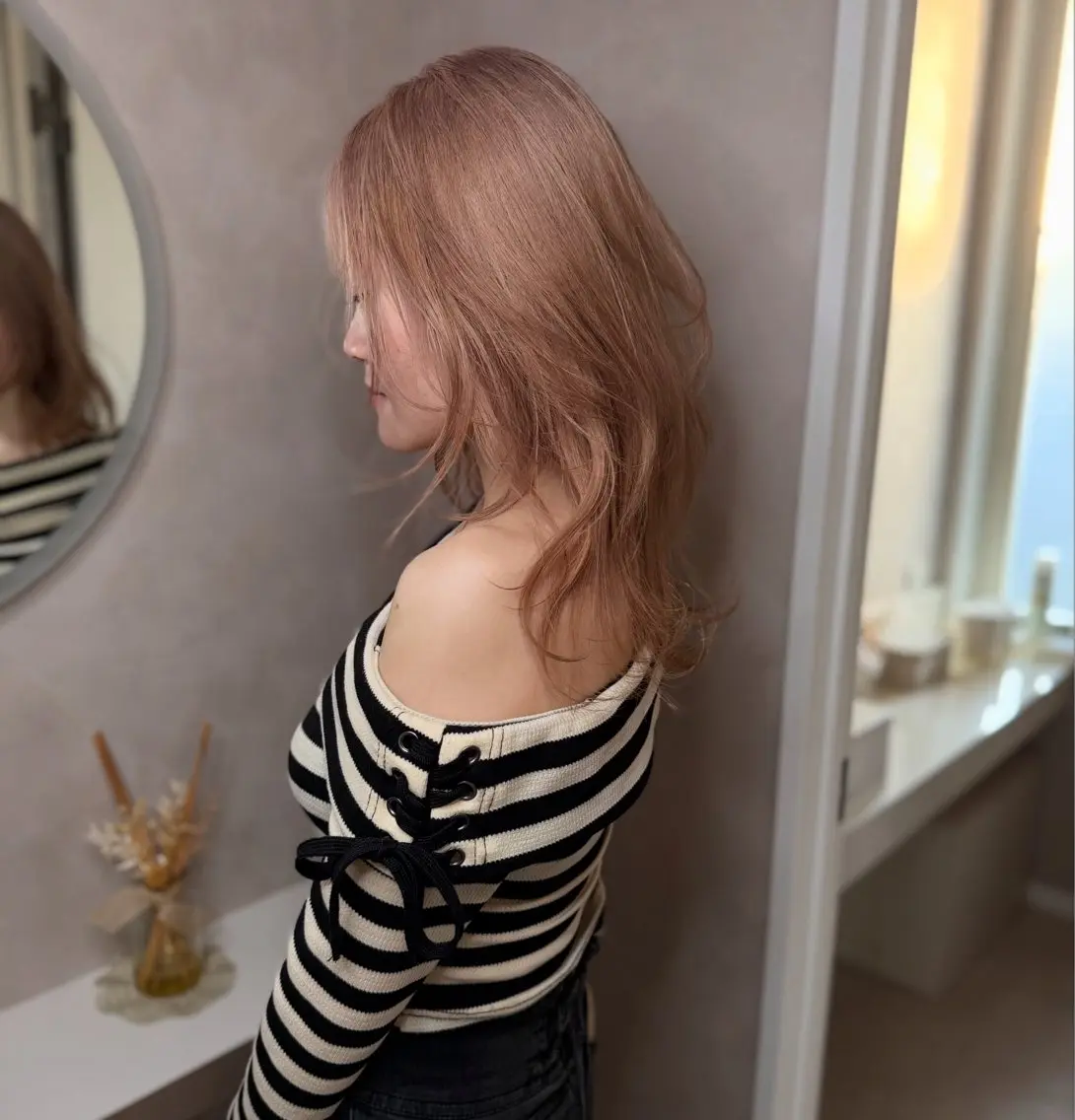 セミロング カラー カット ヘアカラー トリートメント ダメージレスブリーチ HIROSHIのヘアスタイル