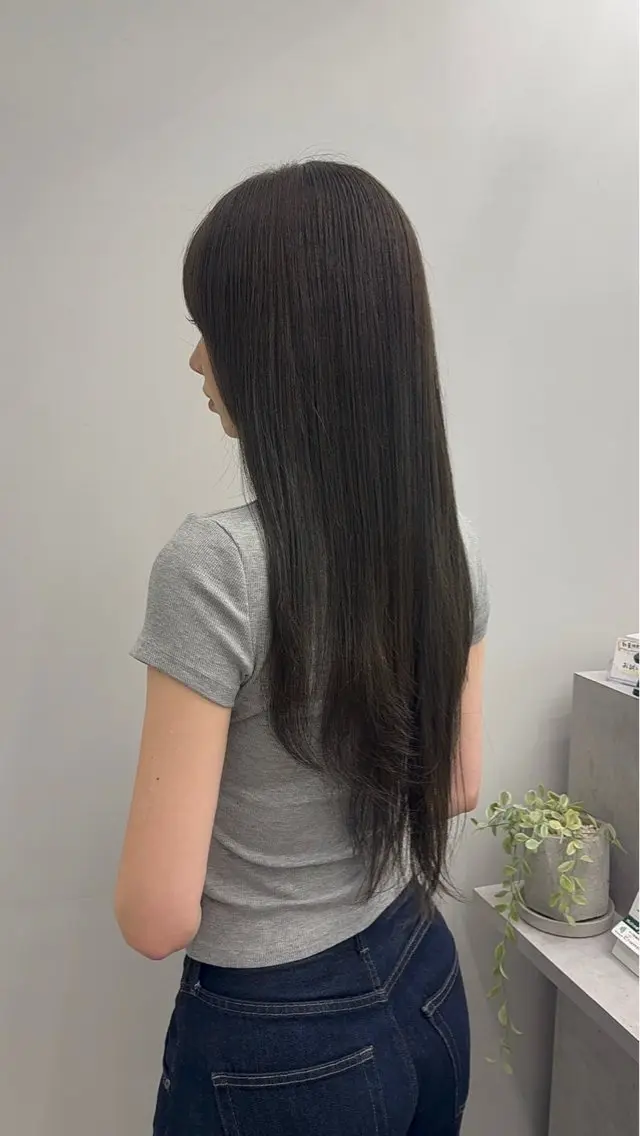 カラー ベージュカラー オリーブベージュ 大野 李予のヘアスタイル