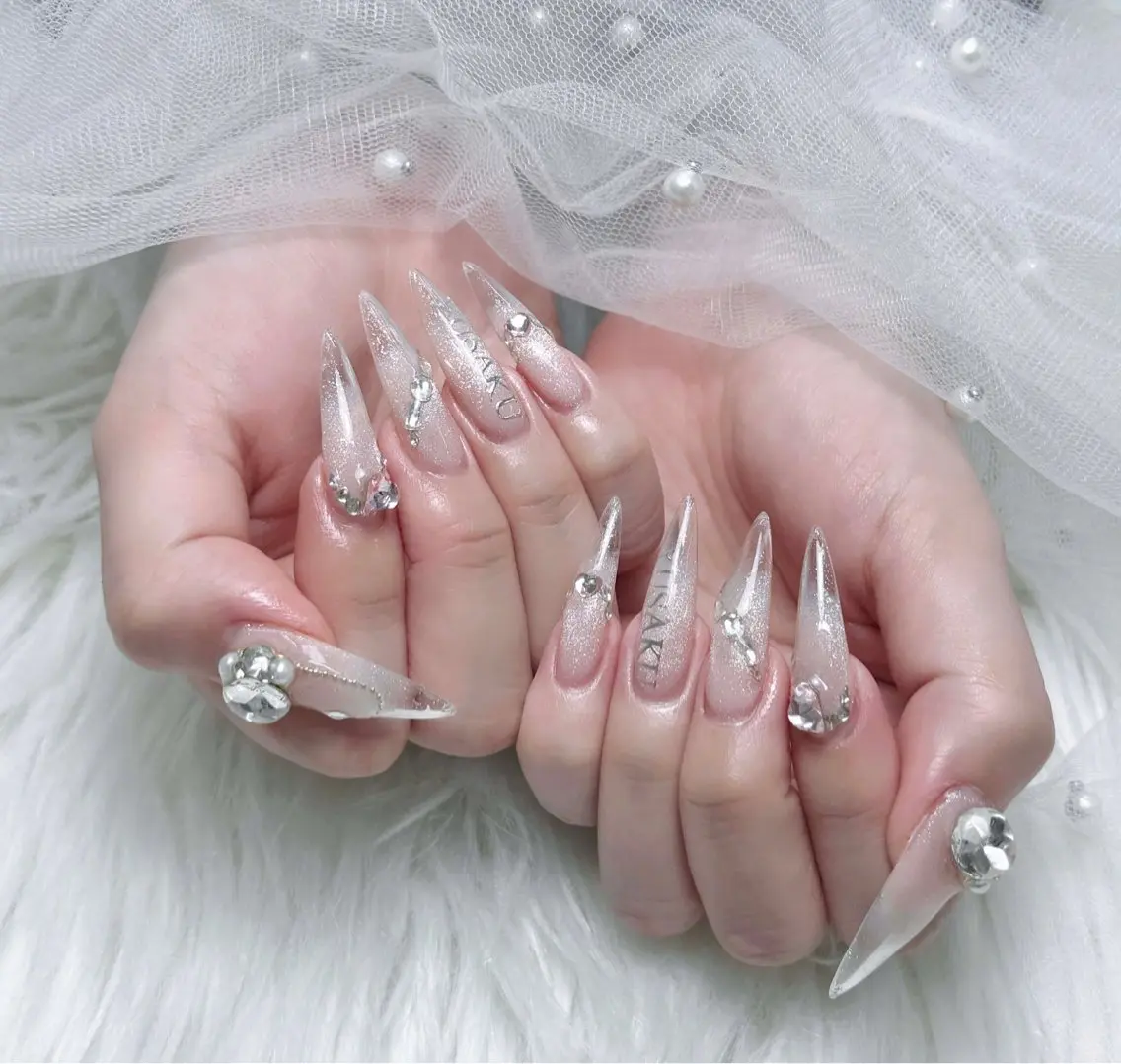ネイル キラキラネイル 韓国ネイル マグネットネイル 持ち込み ネイルチップ ハンドネイル Chiee Bling.Nailのネイルデザイン