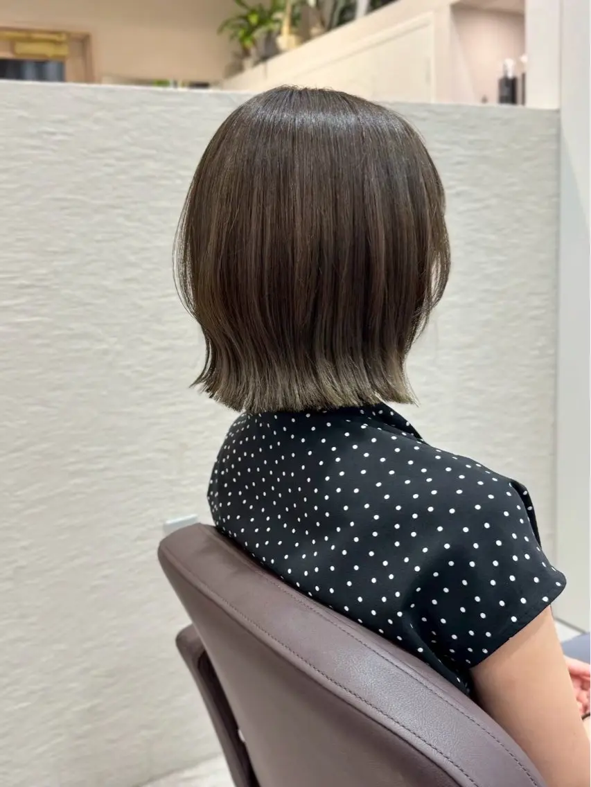 ミディアム カラー 切りっぱなしボブ 透明感カラー グレージュ ボブ ヘアカラー トリートメント 艶感/修復カラー/ 小沼 一途👾↝のヘアスタイル