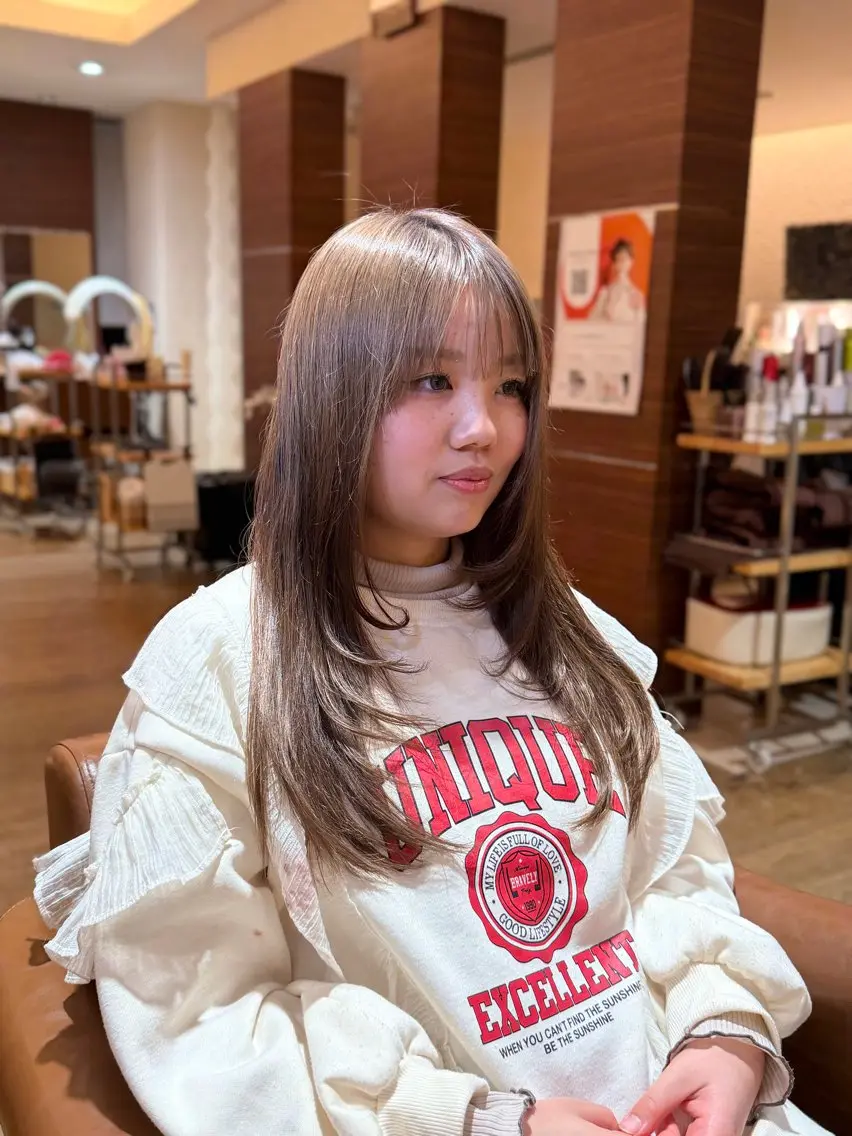 ロング 一岡 小幸のヘアスタイル