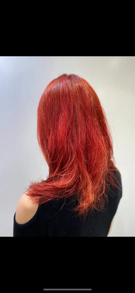 ロング カラー 川津 夕奈のヘアスタイル