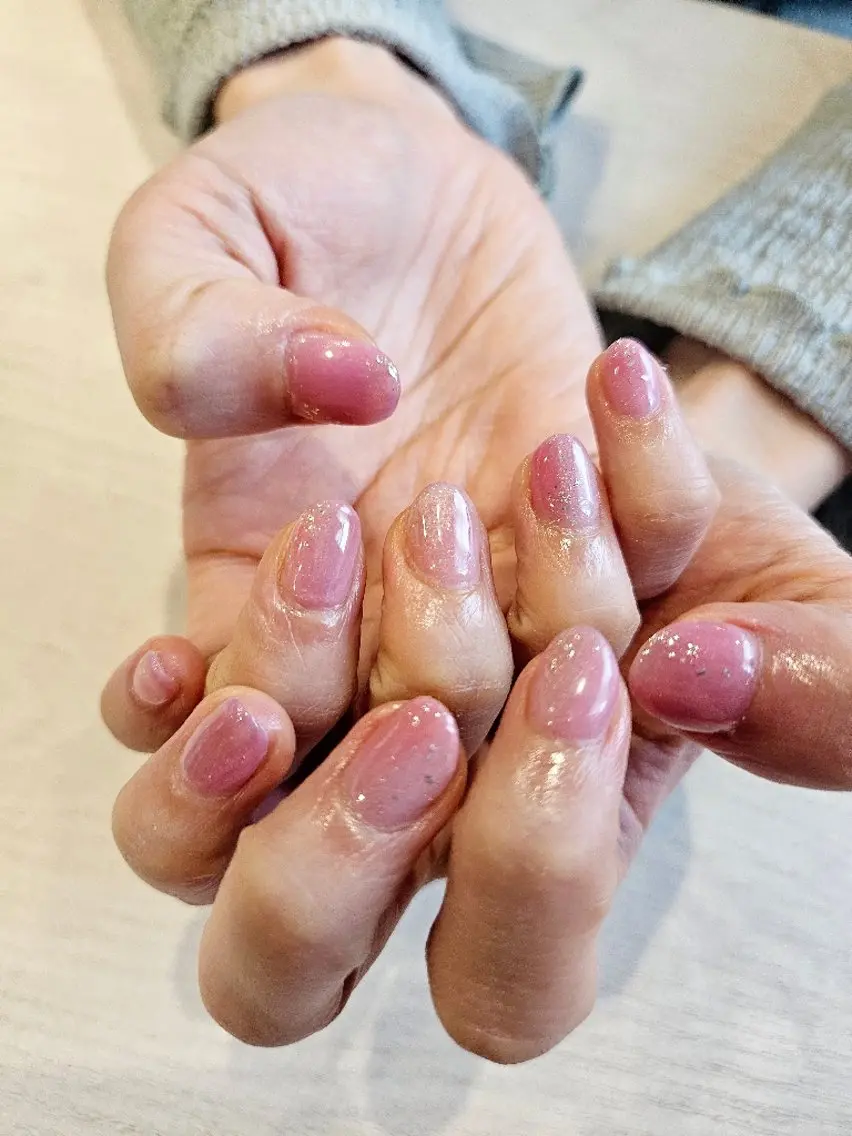ネイル ハンドネイル 関口 友菜のヘアスタイル