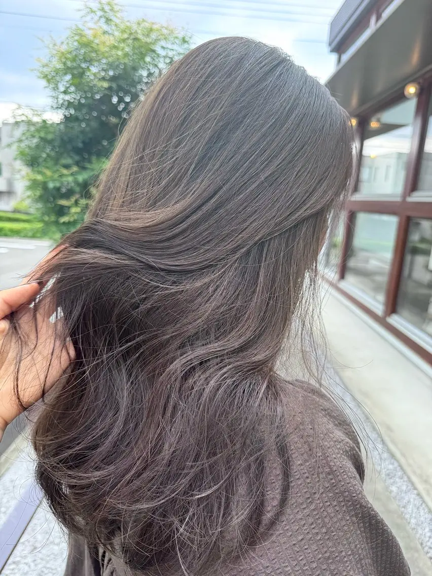 ロング emusalon erinaのヘアスタイル