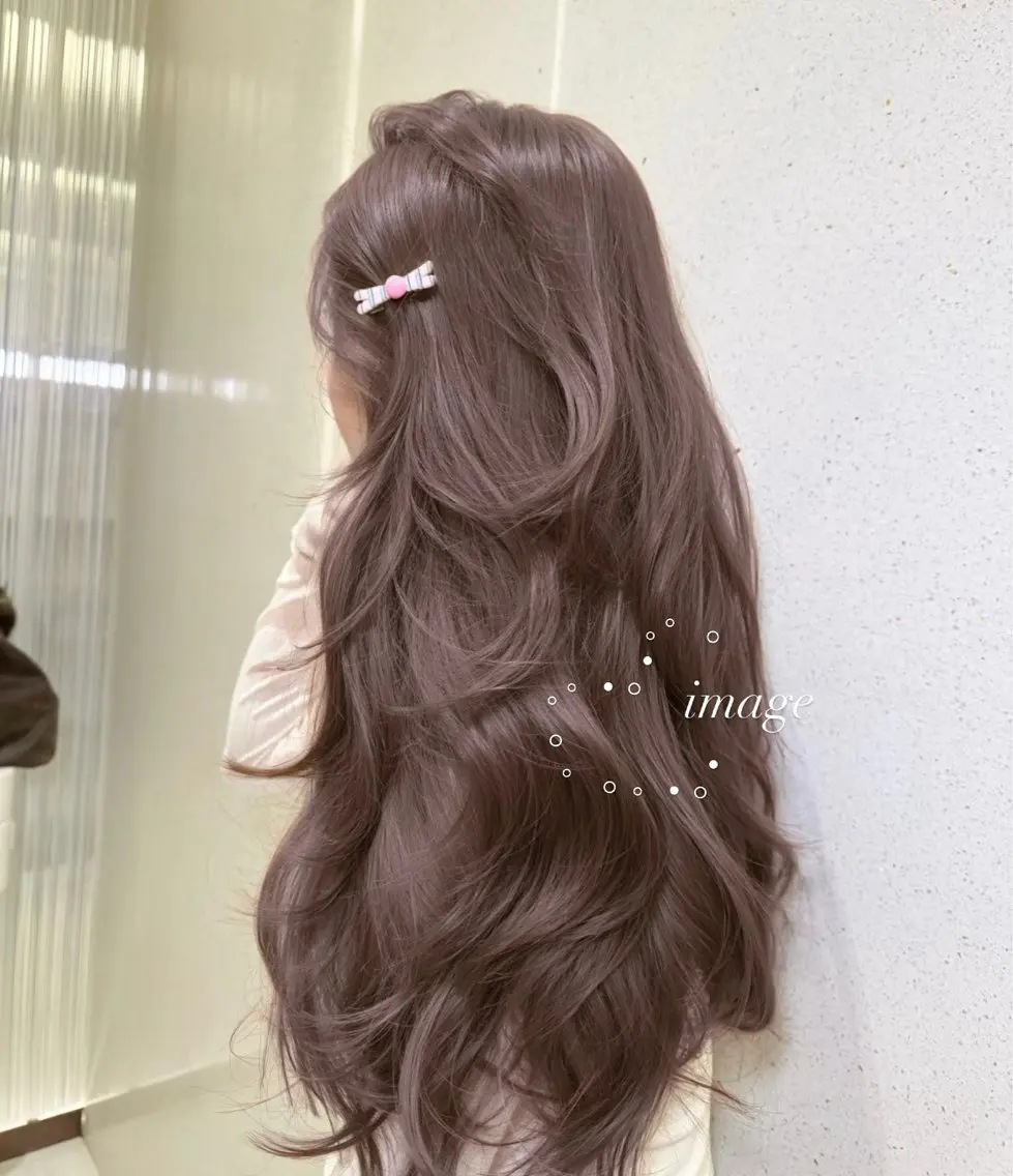 ロング ヘアカラー 淡色ラベンダー♡ ニーナ🎀🦙のヘアスタイル