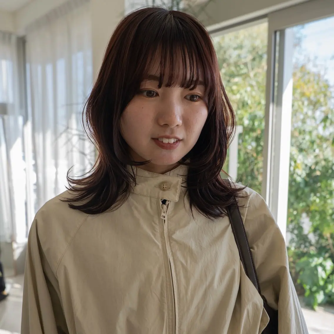 ミディアム カット ヘアカラー 古畑 愛美のヘアスタイル