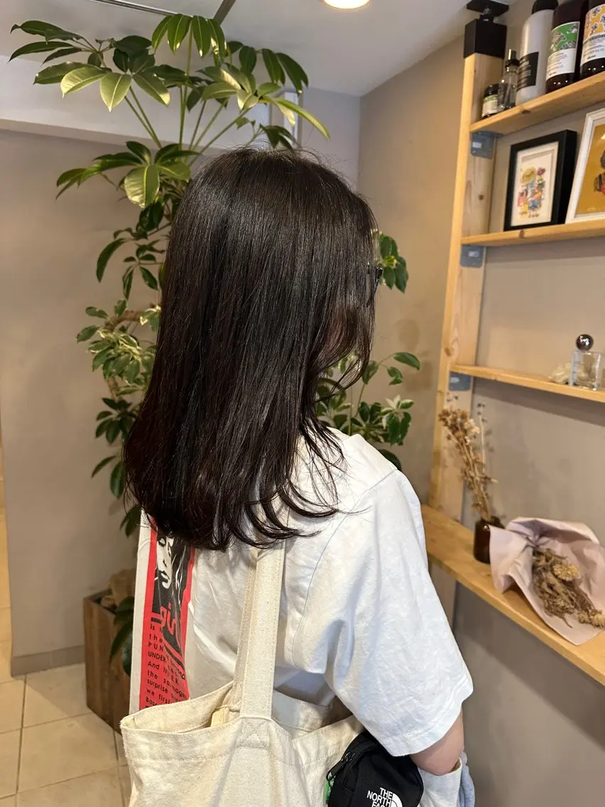 セミロング カット トリートメント 金ウンス 髪質改善カラーのヘアスタイル