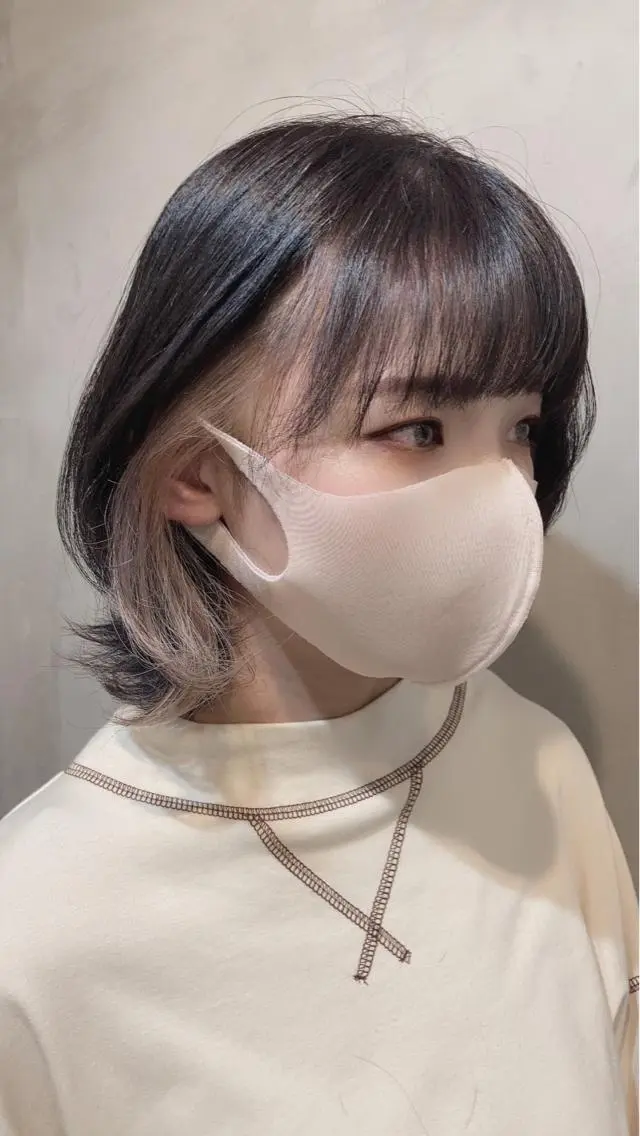 【ポイントでおしゃれに！】イヤリングカラー(イヤリング部分のブリーチ＋カラー)＋髪質改善トリートメントの写真