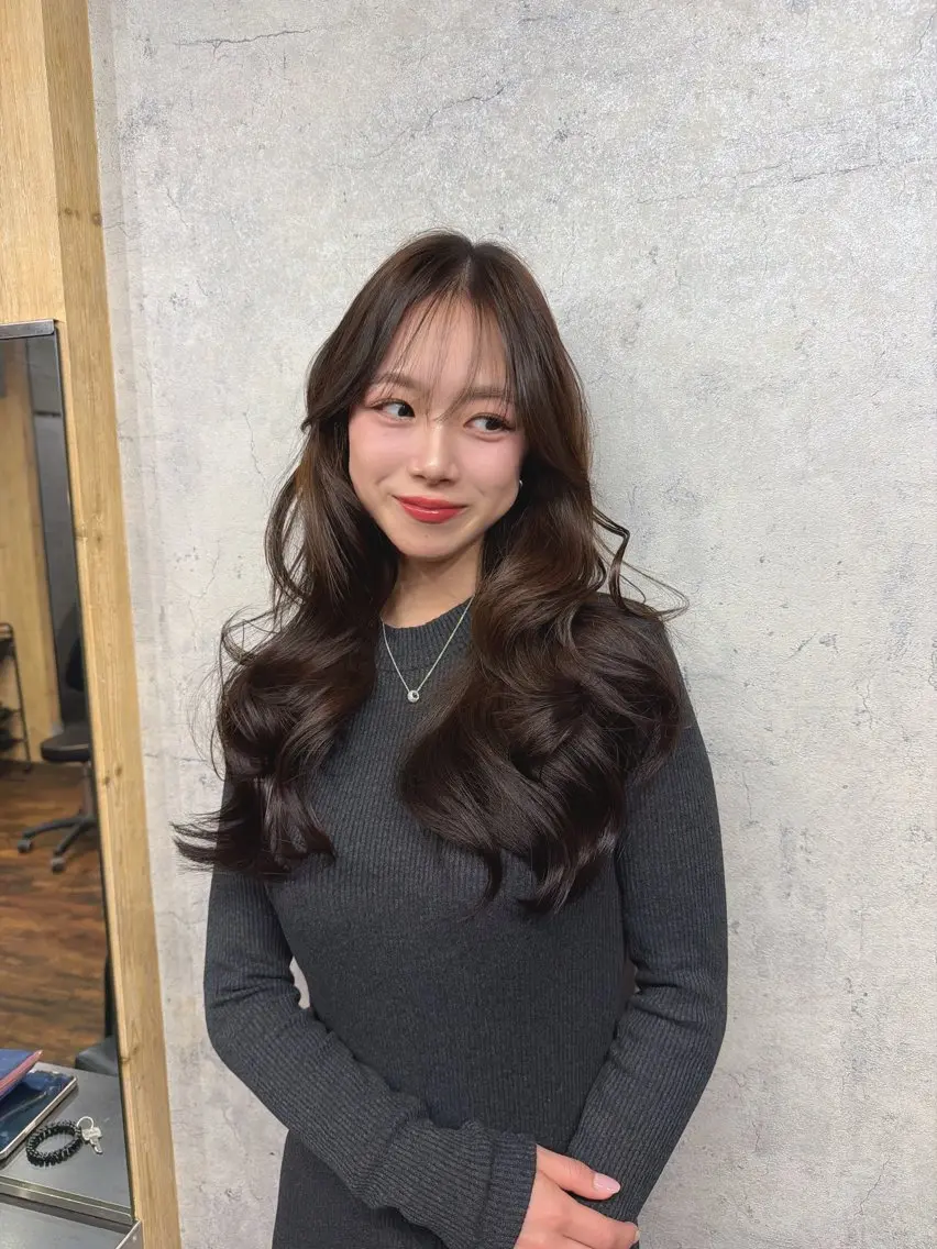 ロング カラー ヘアアレンジ レイヤー/髪質改善/ 小顔/モテ韓国ヘアのヘアスタイル