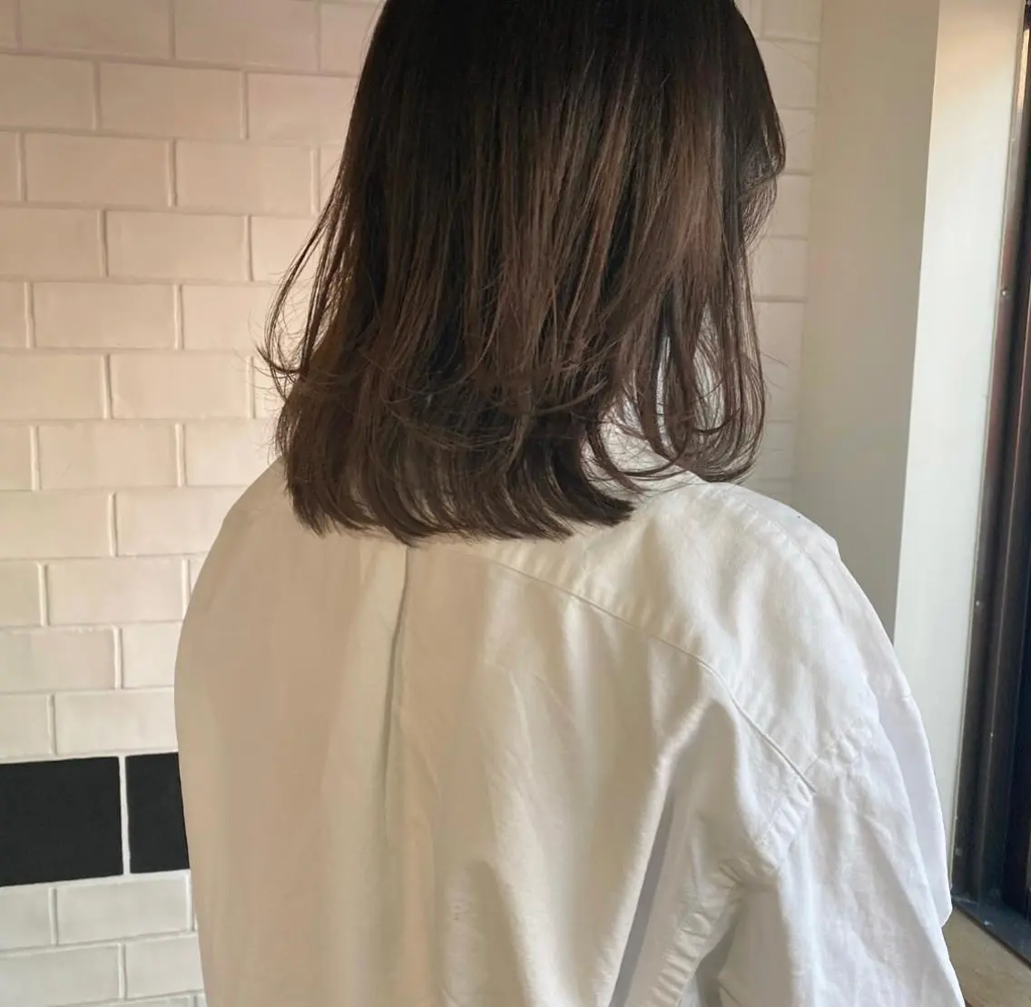 ミディアム カラー レイヤーカット io濱川 遥のヘアスタイル