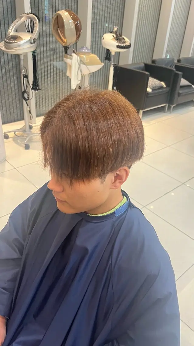 カラー ブリーチ ブリーチなしカラー 盛れる顔周り✨韓国式 レイヤーkanatoのヘアスタイル