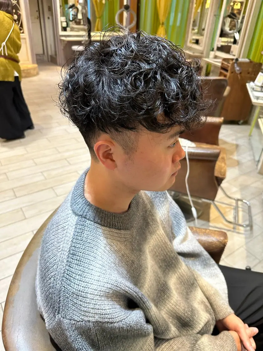 パーマ メンズ カット パーマ メンズパーマ特化🔥 ツイスパ/シャドウのヘアスタイル