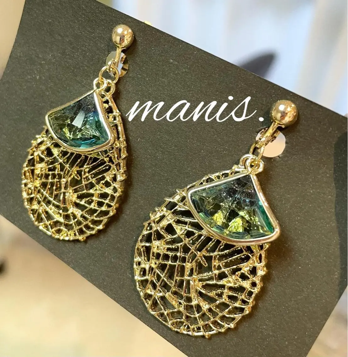 manis .のネイルデザイン
