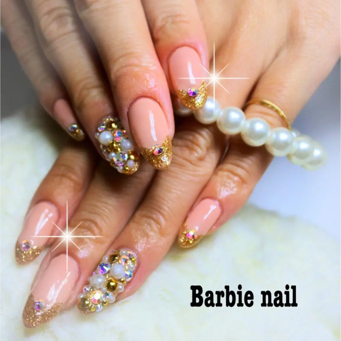ネイル フレンチネイル ゴールド ラメ(グリッター) 春ネイル 27salon yuinaのネイルデザイン