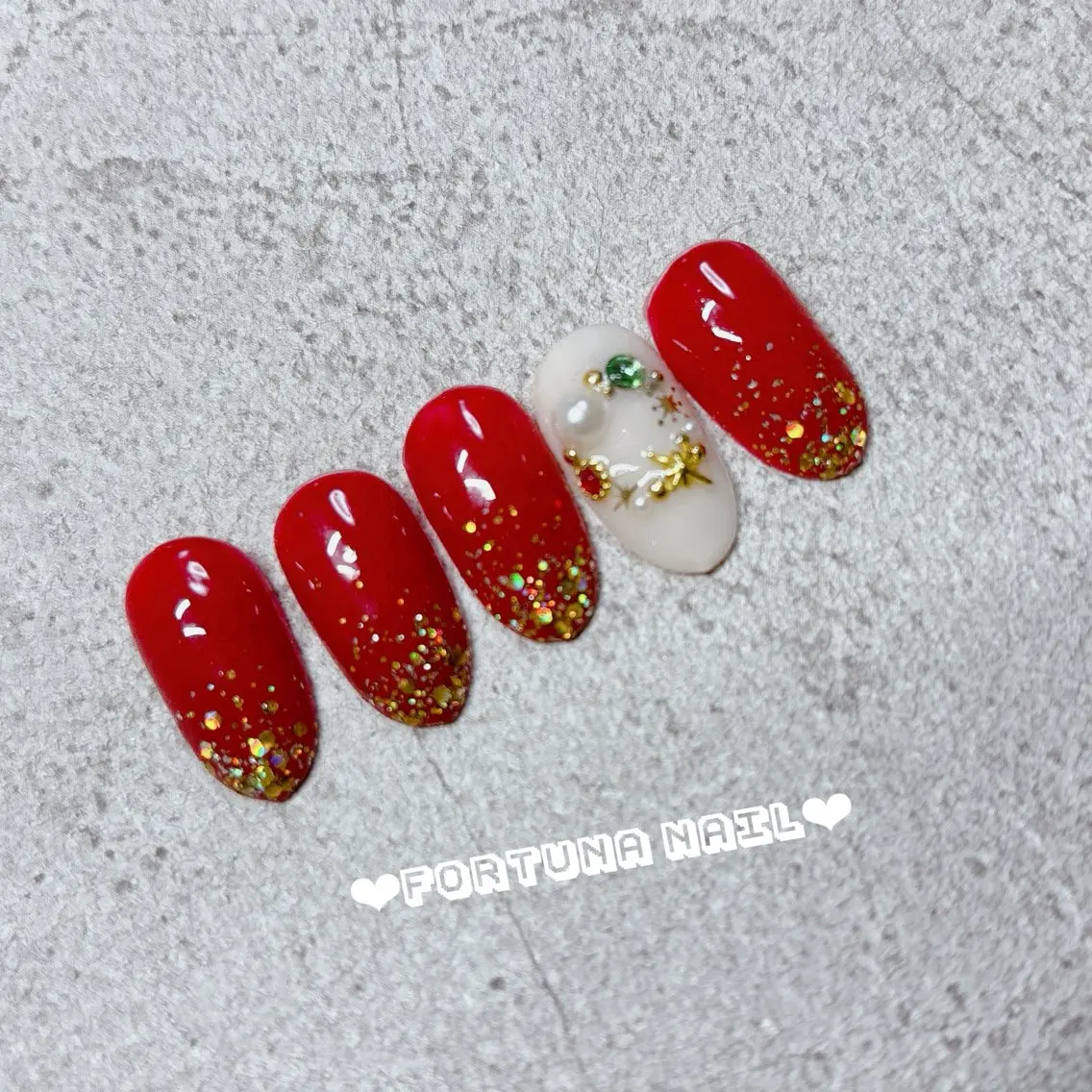 ネイル 冬ネイル クリスマス Nail •Head スパFortunaのネイルデザイン