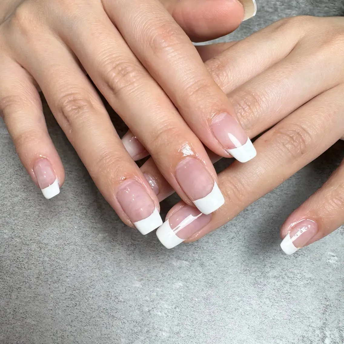 ネイル フレンチネイル ハンドネイル MATATABI. kumiのネイルデザイン