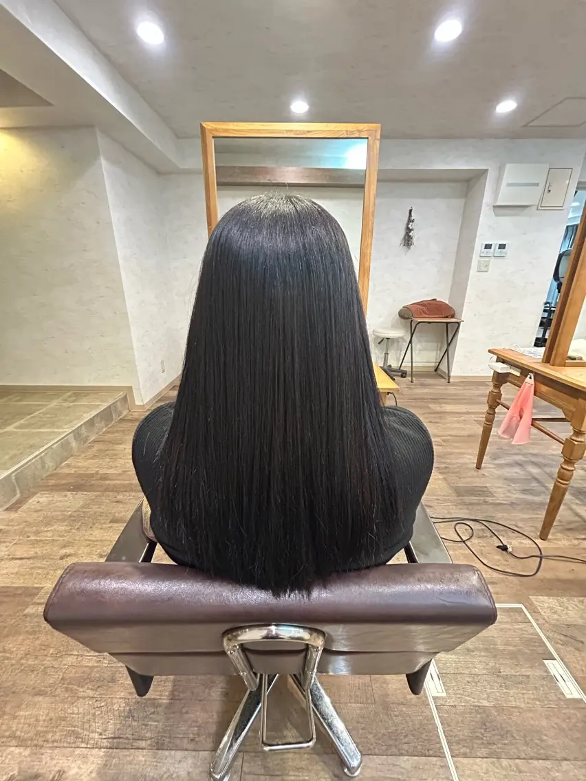ロング ヘアカラー トリートメント 吉田 萌花のヘアスタイル
