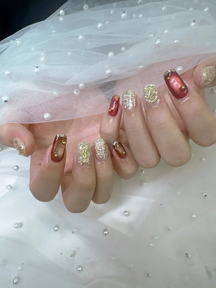 ネイル フレンチネイル ジェルネイル ガラスフレンチ キラキラネイル パラジェル ハンドネイル Queeens nailのネイルデザイン