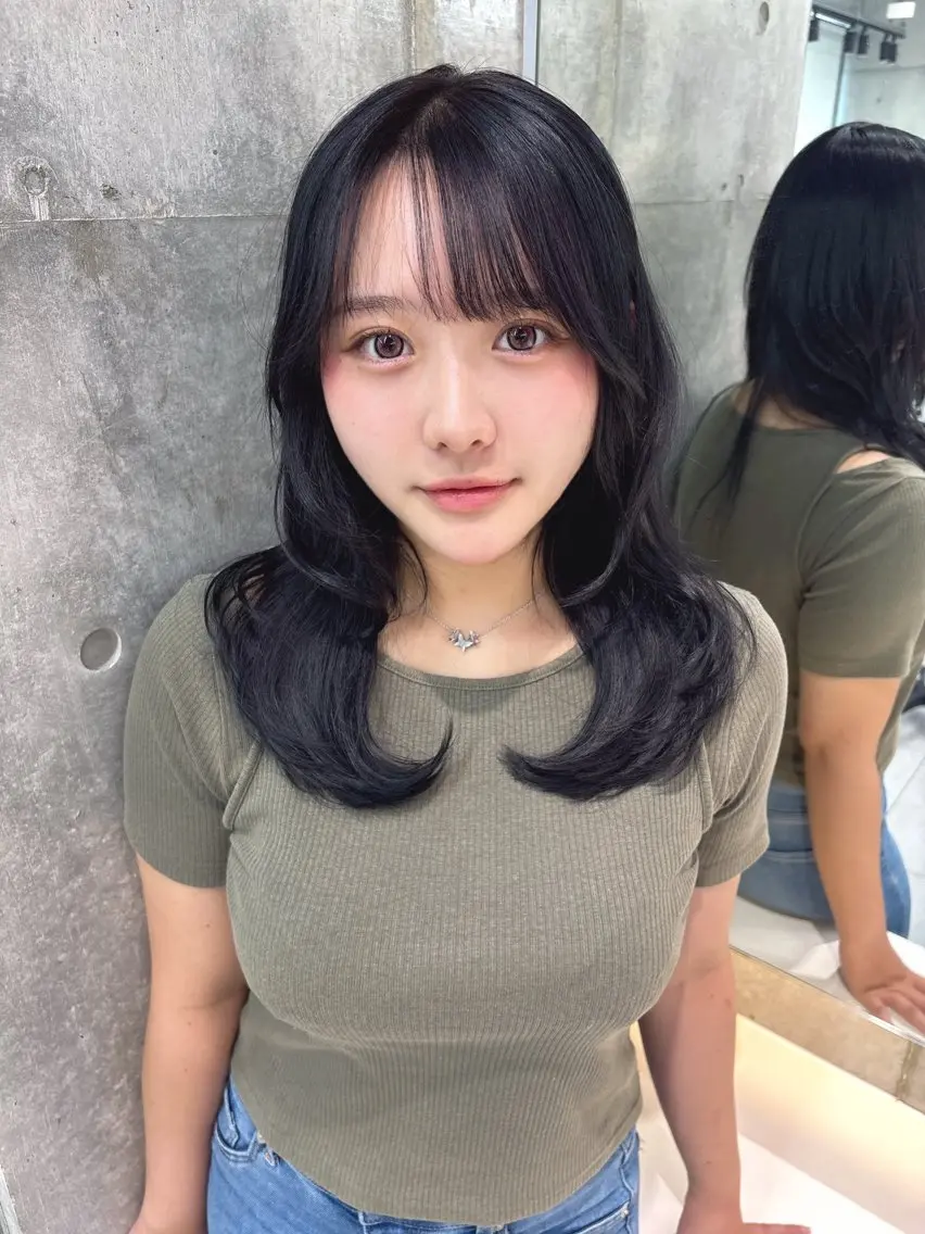 ミディアム カット ヘアカラー トリートメント 顔周り🇰🇷韓国 レイヤー/モエのヘアスタイル