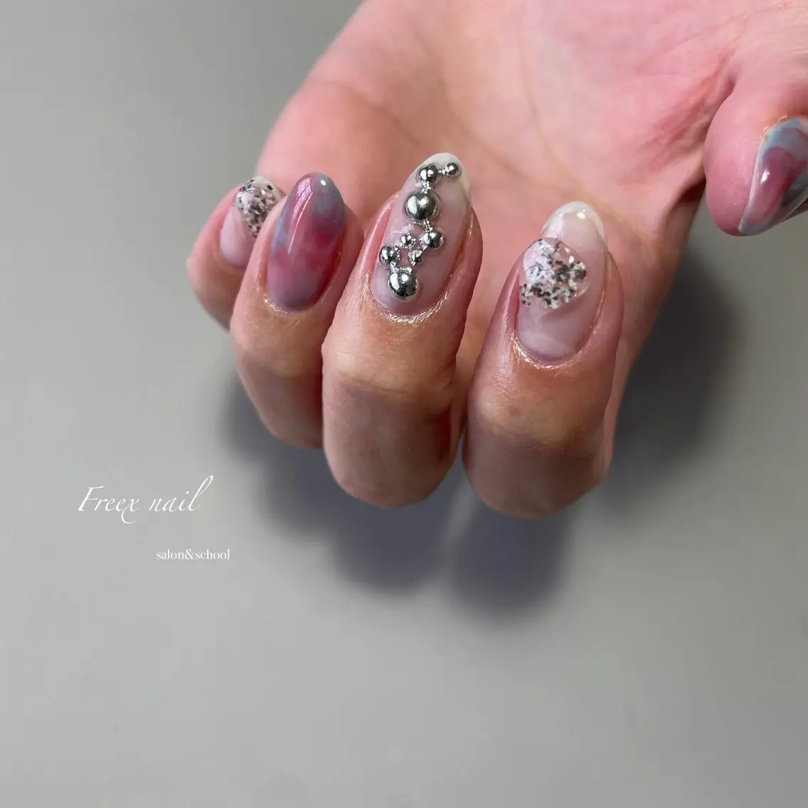 ネイル 春ネイル 夏ネイル ハンドネイル ハンドケア freex nail /ニュアンス/個性派のネイルデザイン