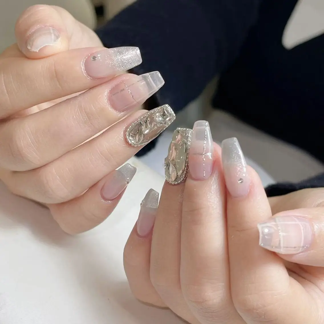 ネイル ハンドネイル Queens ひなのネイルデザイン
