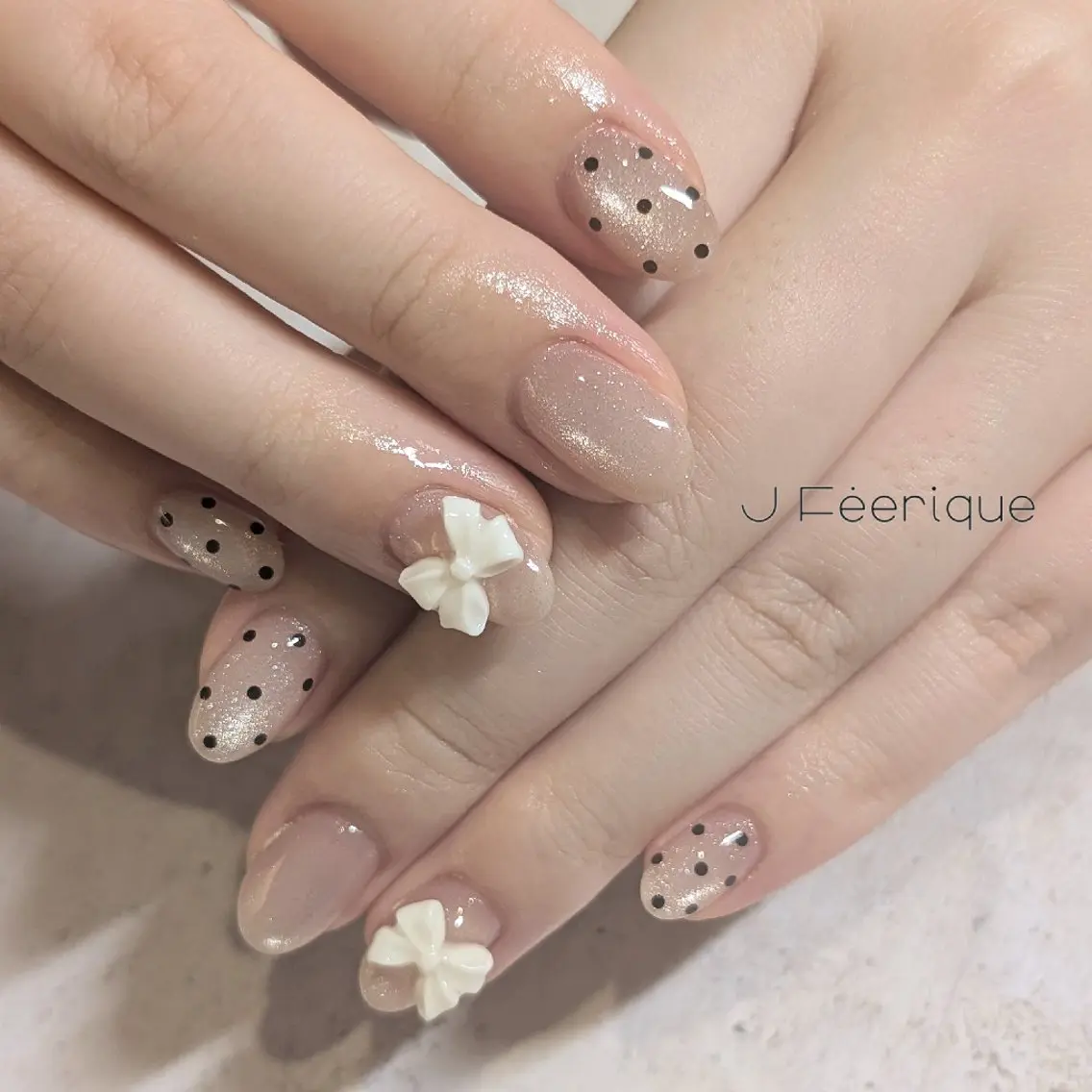 ネイル リボン ハンドネイル ハンドケア Eri 歴8年 / 南森町ネイル💅のネイルデザイン