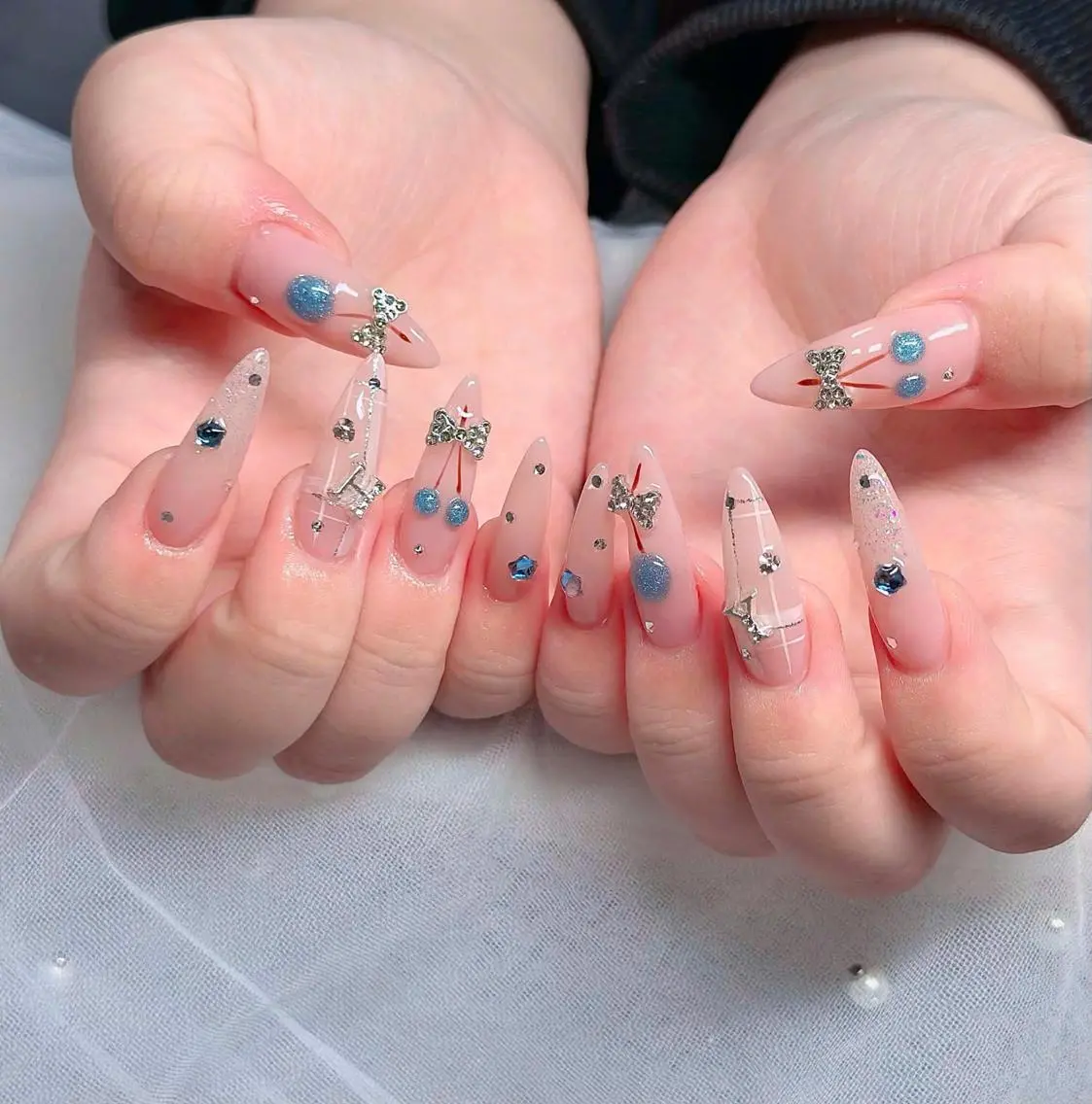 ネイル フレンチネイル ジェルネイル ハロウィン 韓国ネイル マグネットネイル ハンドネイル H.baby Nail Salonのネイルデザイン