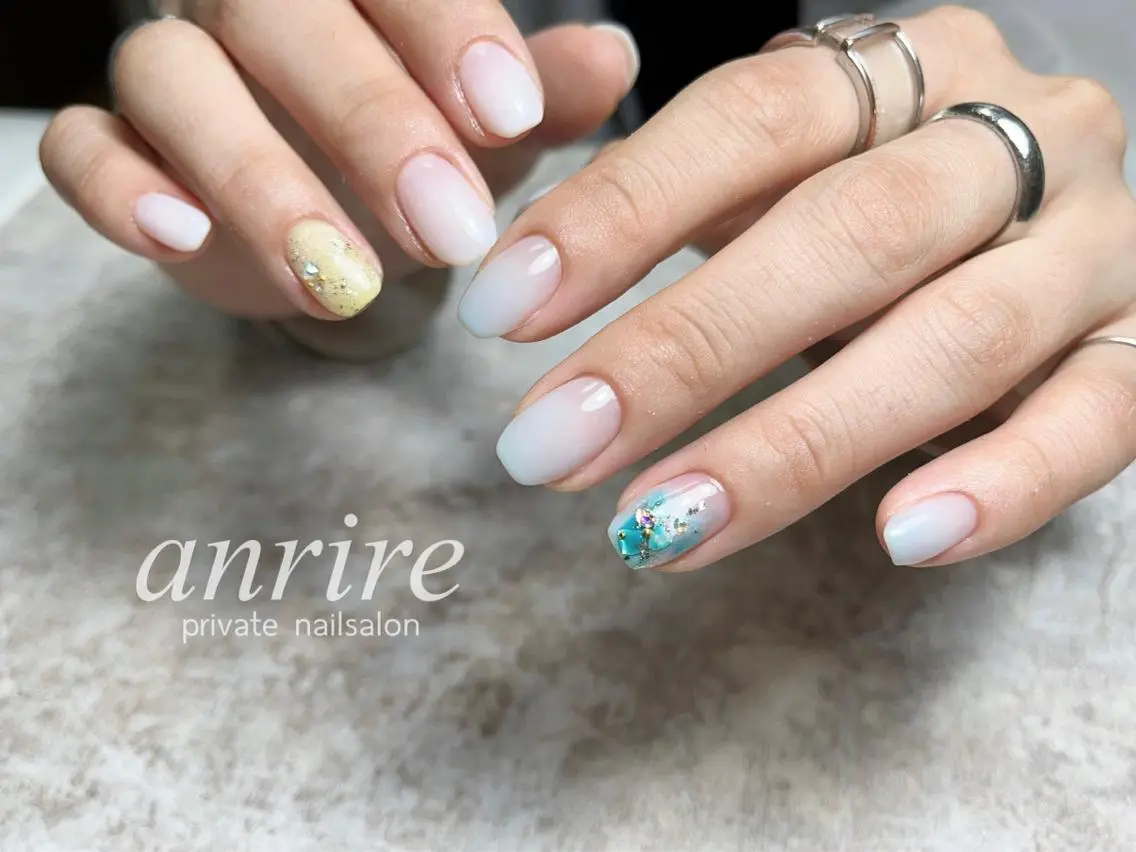 ネイル アートネイル ブルー ジェルネイル キラキラネイル ラメ(グリッター) nailsalon anrireのネイルデザイン