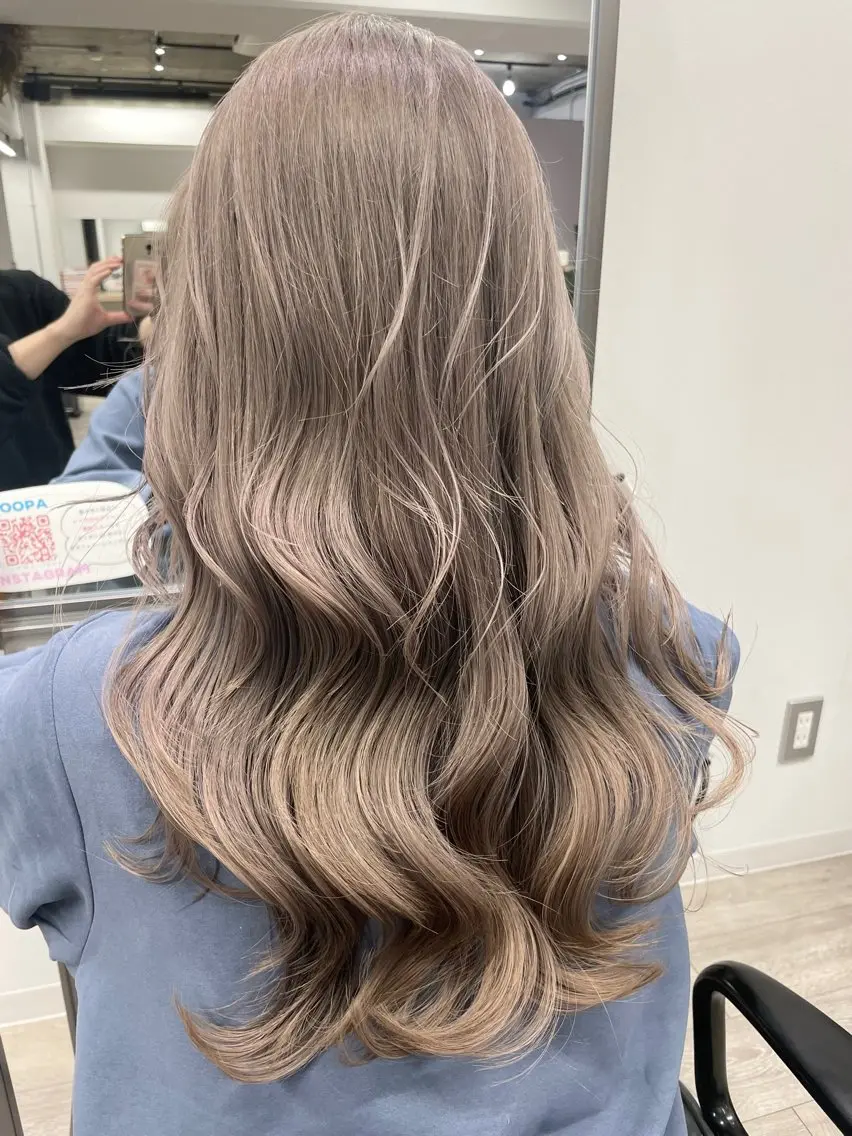 ロング カラー ヘアカラー トリートメント カラー指名No.1 土井新治❄️のヘアスタイル