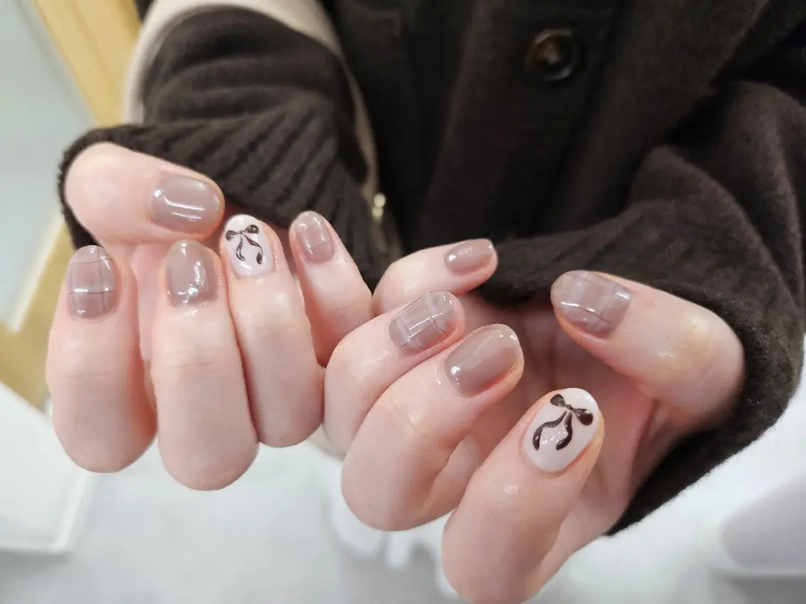 ネイル ジェルネイル 持ち込み ニュアンスネイル パラジェル リボン ハンドネイル puku nail 🌼kazu🌼のネイルデザイン