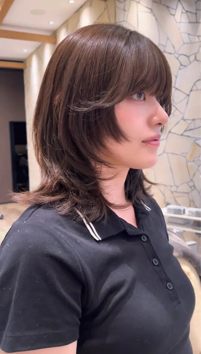 ミディアム 顔まわりレイヤー レイヤーカット カット ヘアカラー トリートメント k-two☁あべの/ パーマ/Touaのヘアスタイル