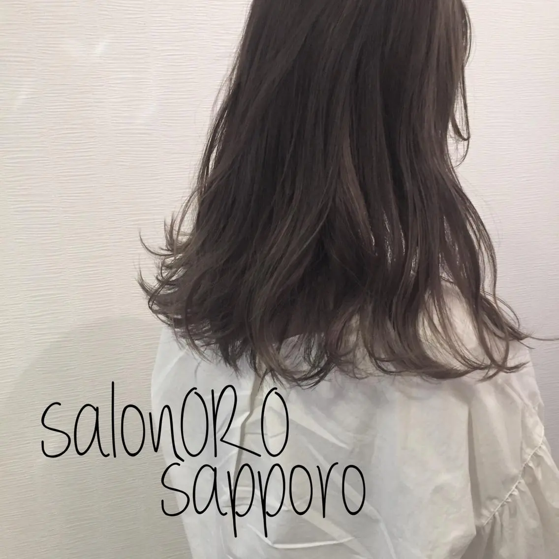 セミロング カラー アッシュ アッシュグレー アッシュグレージュ ブリーチ グレージュ カット ヘアカラー トリートメント 池田 真由美のヘアスタイル