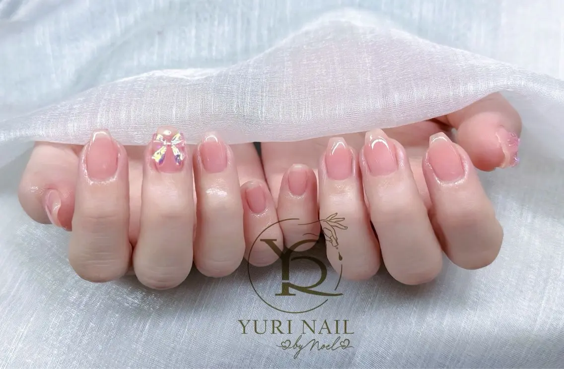 ネイル チークネイル フットネイル フレンチネイル 韓国ネイル 水色 ハンドネイル フットネイル ハンドケア YURI Nail NARITAのネイルデザイン
