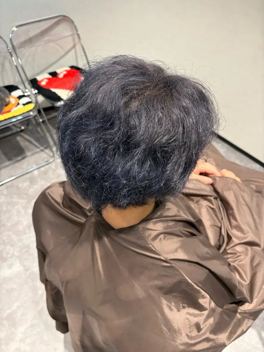 カラー アッシュ （ハピス） むつみのヘアスタイル