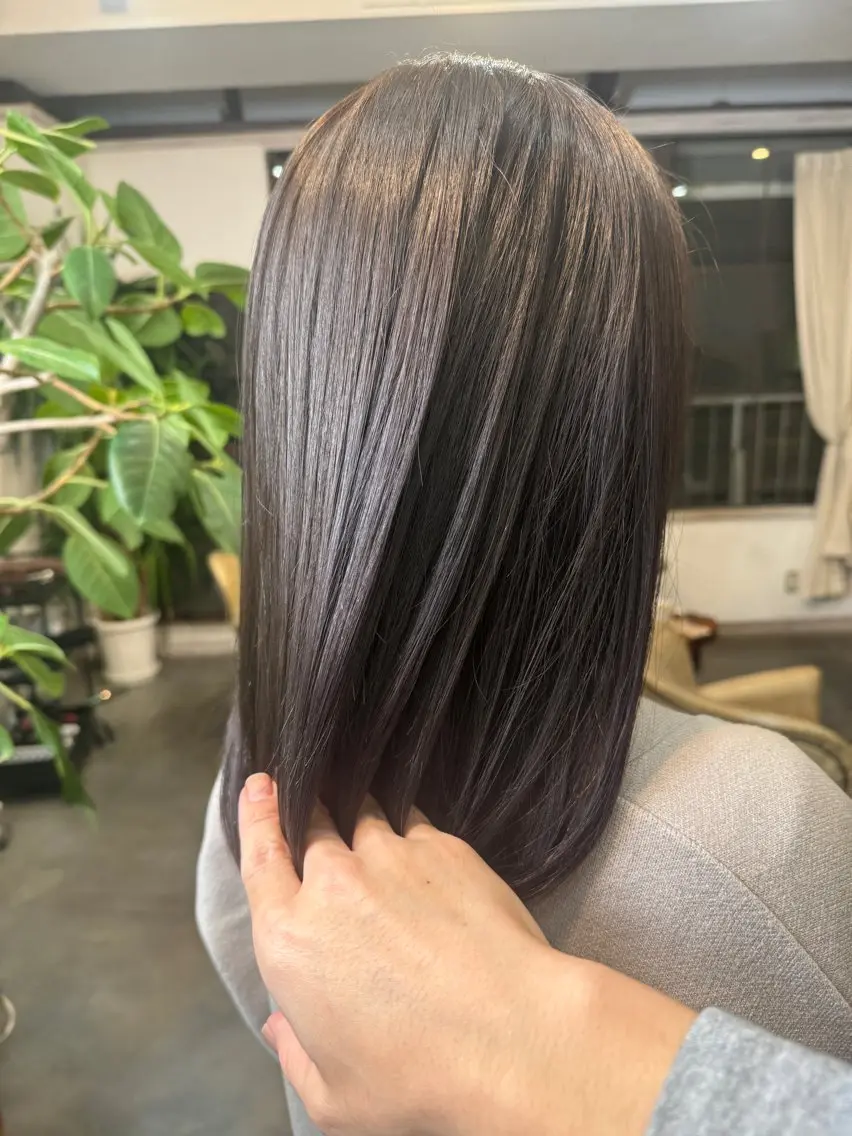 セミロング カラー イルミナカラー 🌟学割クーポン多数 すがわら🌟のヘアスタイル