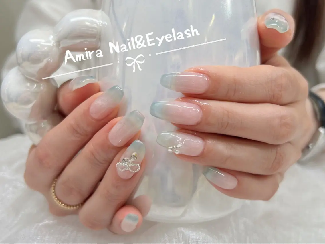ネイル Amira アイラッシュのマツエク・マツパデザイン