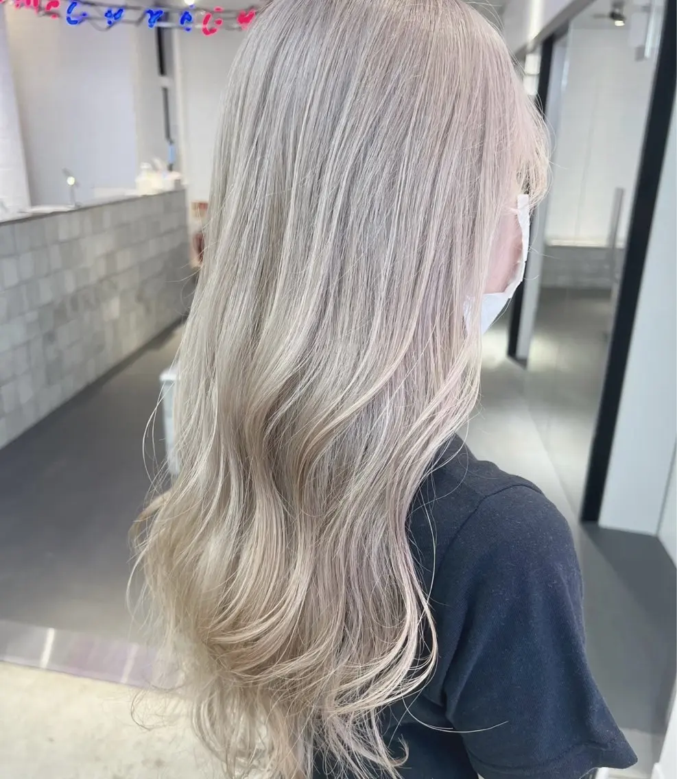 ロング カラー 透明感カラー×艶髪 🍒Mihoのヘアスタイル