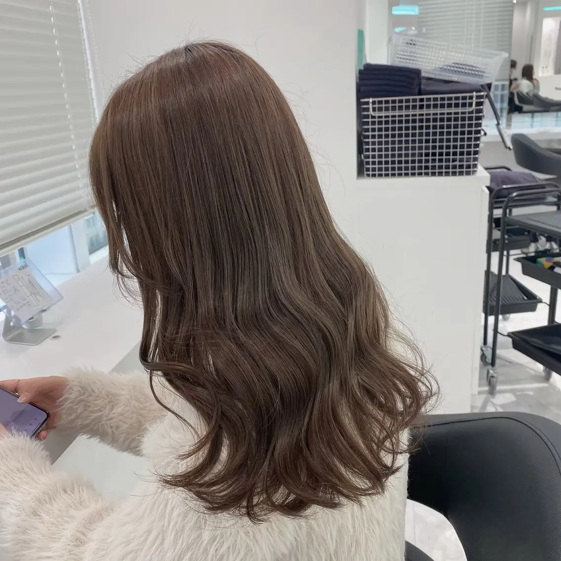 ミディアム カラー ヘアアレンジ ブリーチ ブリーチなしカラー 髪質改善 🫧モテる💗ダメー ジレスハイトーン🫧のヘアスタイル